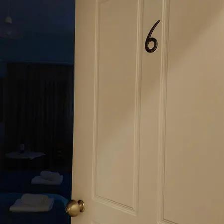 Rouchotas By Viktor 1rst Floor דירה *