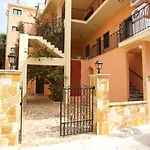 Rouchotas By Viktor 1rst Floor * Argostoli (Kefalonia)