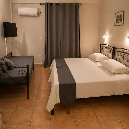 Rouchotas By Viktor 1rst Floor Апартаменты