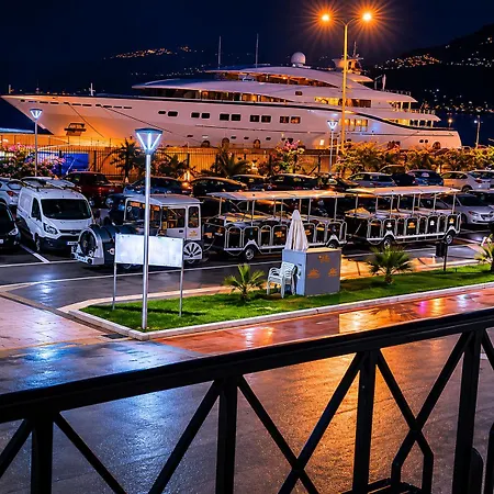 Rouchotas By Viktor 1rst Floor * Argostoli (Kefalonia)